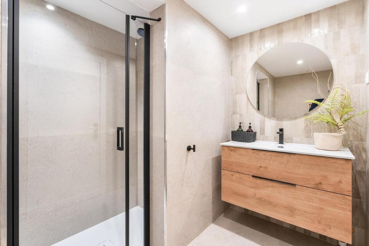 Lodging Apartments Liceu G1 Barcelona Ngoại thất bức ảnh