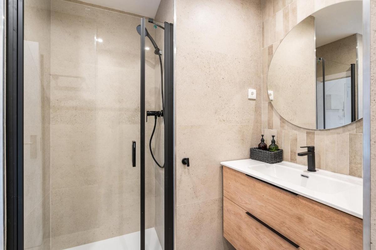 Lodging Apartments Liceu G1 Barcelona Ngoại thất bức ảnh
